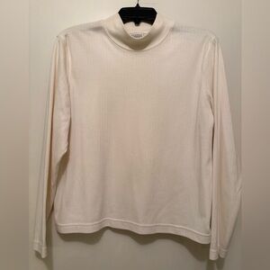 Women’s Turtleneck Sweater
